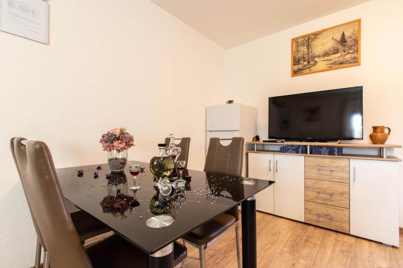 Apartament Lucija Lovinac  Zewnętrze zdjęcie