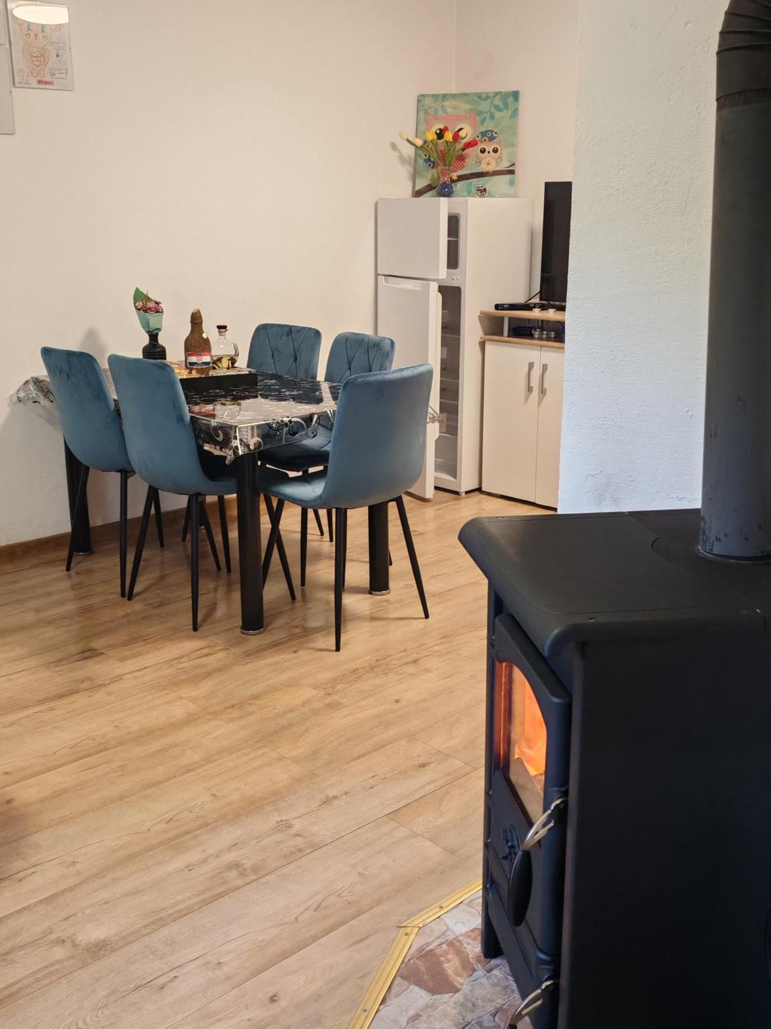 Apartament Lucija Lovinac  Zewnętrze zdjęcie